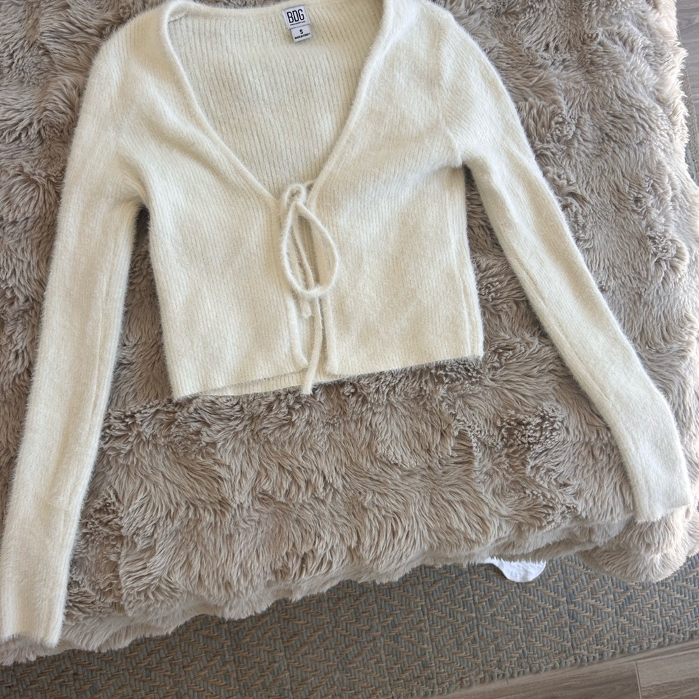 BDG Cream V-Neck Sweater